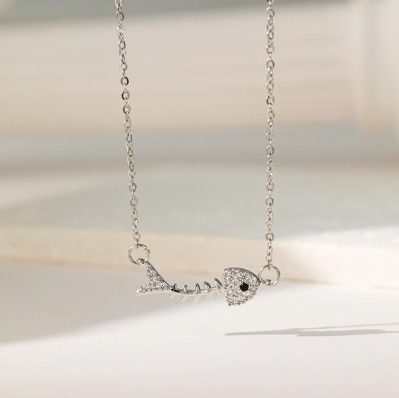 Collana con ciondolo lisca pesce