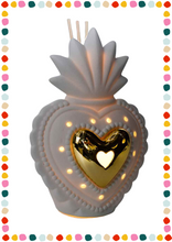 Load image into Gallery viewer, Air freshener with sticks and LED light - heart