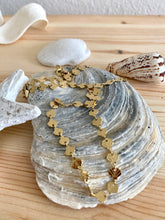 Load image into Gallery viewer, SHELL necklace