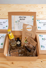 Carica l&#39;immagine nel visualizzatore di Gallery, Emergency Kit Gin Tonic... è stata una giornata difficile, festeggiamo?